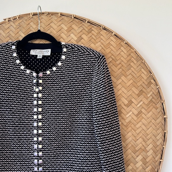 ST. JOHN COLLECTION BY MARIE GRAY STYLISH KNIT ZIPPER BLAZER WITH BEAD DETAILING - Picture 3 of 10